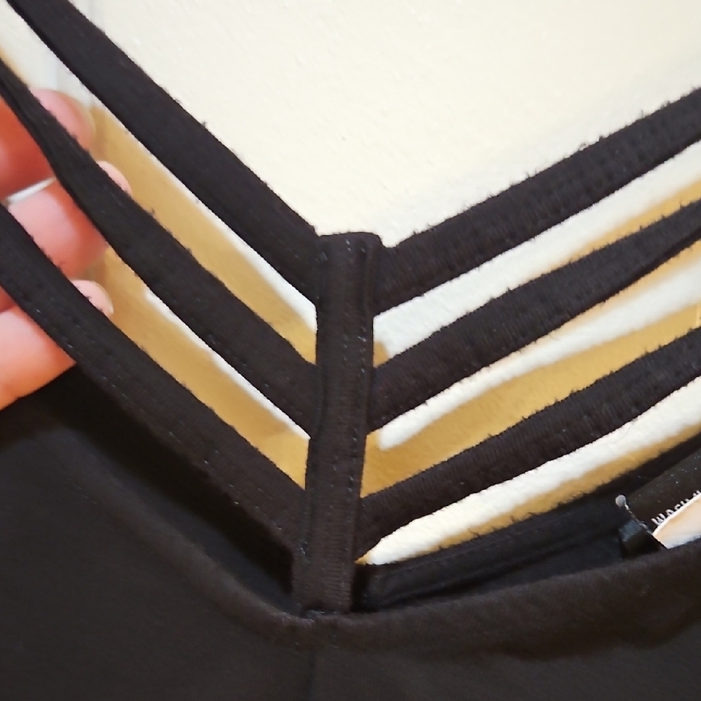 torrid Black Strappy V-Back Tank - Picture 6 of 13